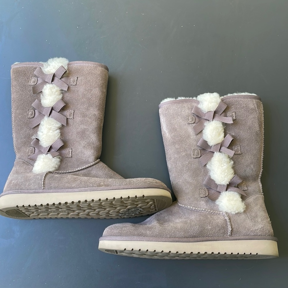 Kookaburra by UGG Boots With Bows Victoria Tall